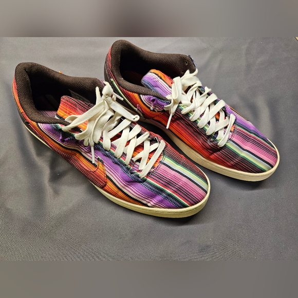 Size 11 - Nike Kobe 8 NSW Lifestyle LE Mexican Blanket Sneaker - Picture 2 of 10